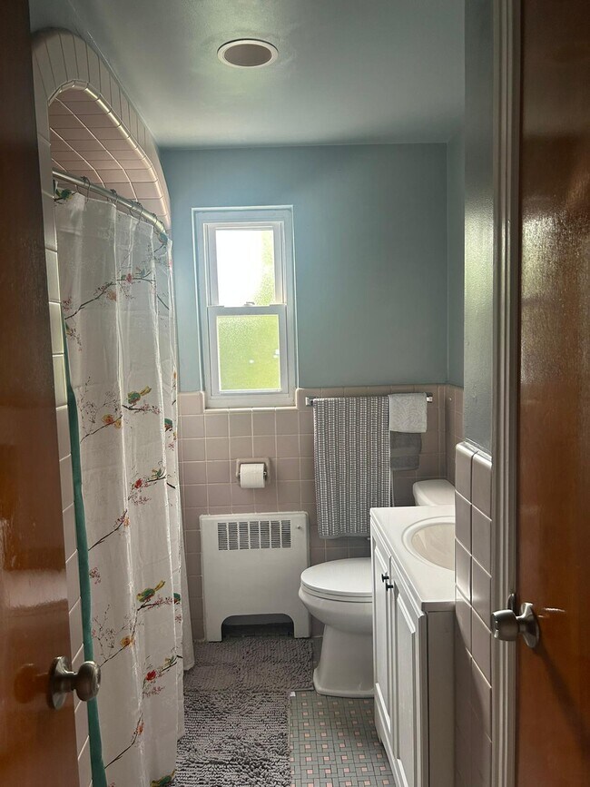 Building Photo - 509 Ogden Ave