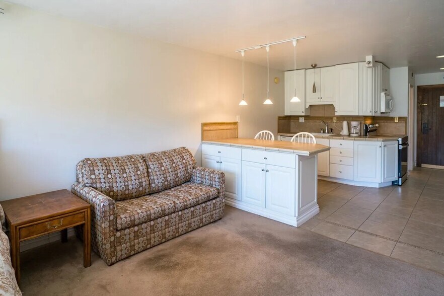 Building Photo - 314 N Tamarron Dr