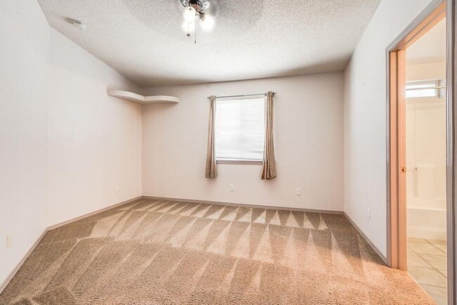 Building Photo - 11976 Mesquite Bush Dr