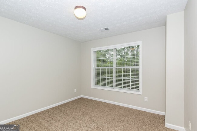 Building Photo - 134 Silver Arrow Cir