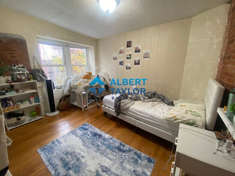 Building Photo - 78 Hammond St