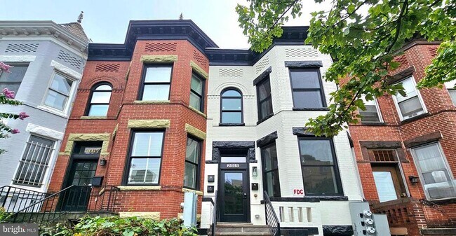 Building Photo - 2015 13th St NW