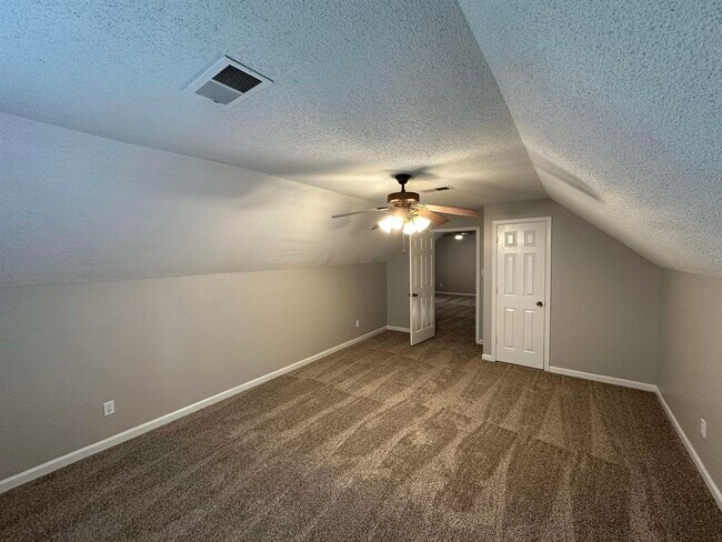 Building Photo - 4439 Green Creek