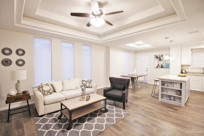 Building Photo - 9 Taft St