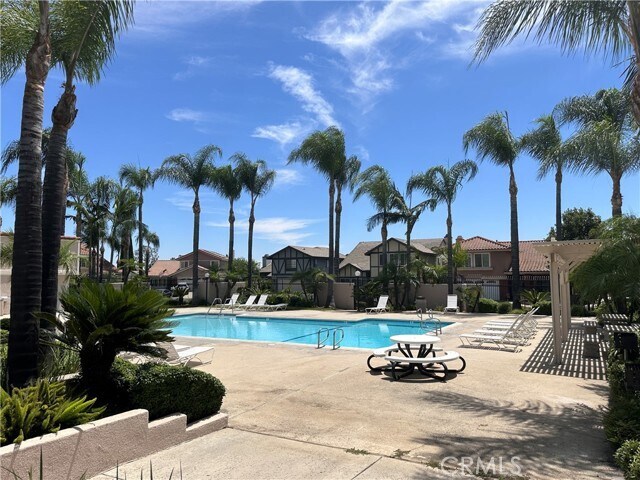 Building Photo - 1299 Dogwood St