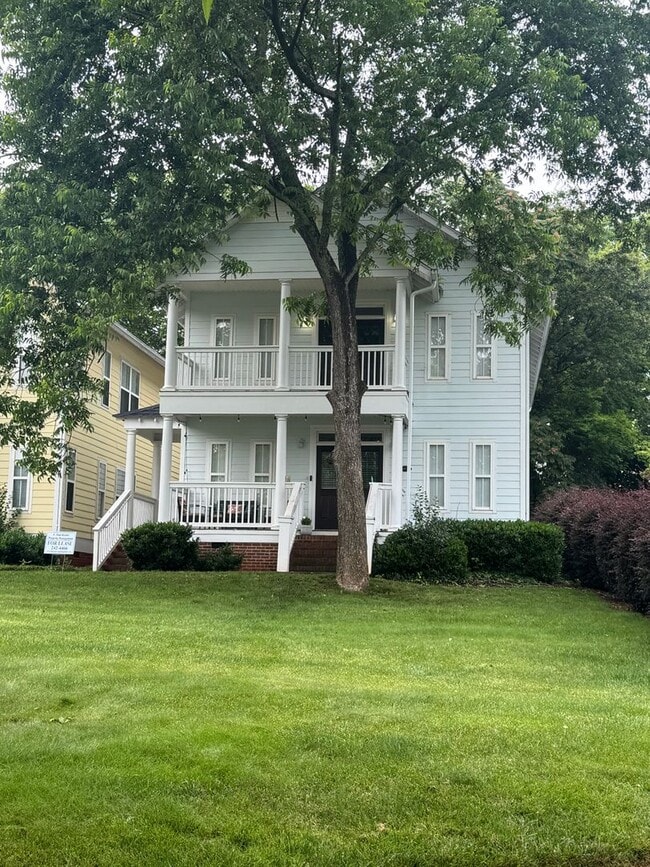 Building Photo - Price reduced!!