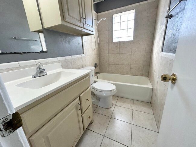 Building Photo - 5533 34th St