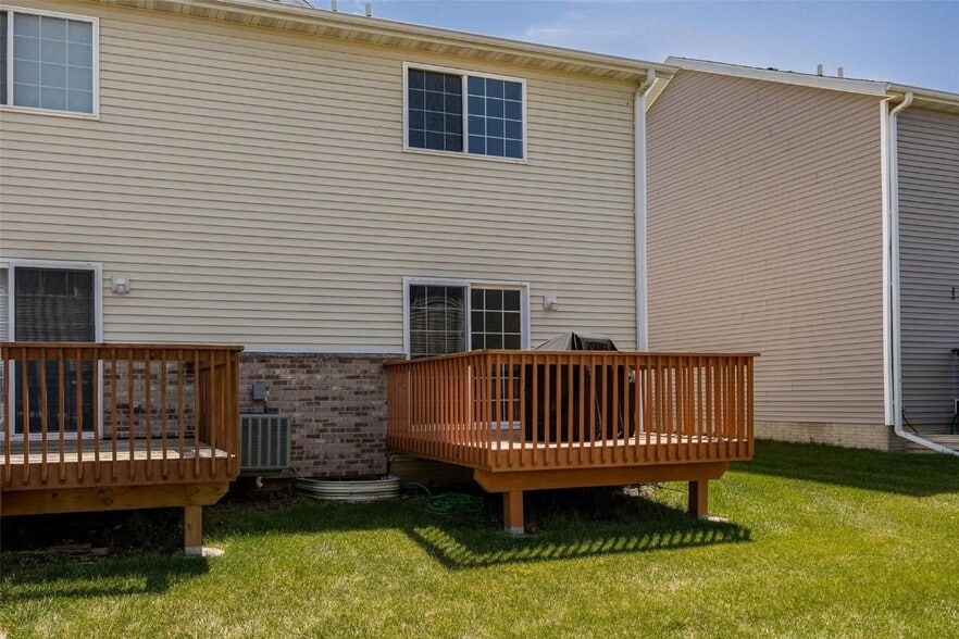 Building Photo - 17 Alydar Dr