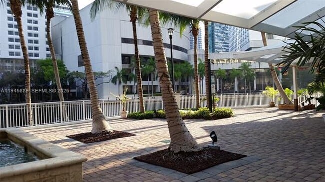 Building Photo - 31 SE 5th St