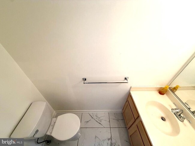 Building Photo - 5053 Colburn Terrace