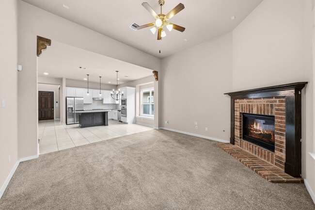 Building Photo - 17019 Seminole Ridge Dr