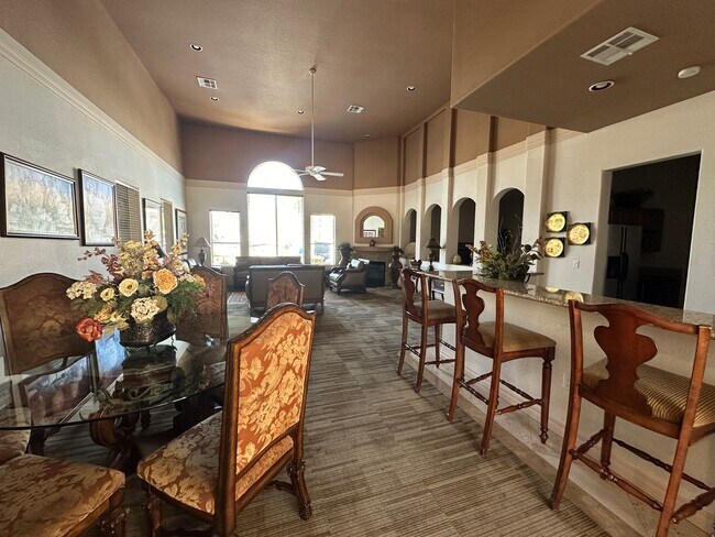 Building Photo - 5055 W Hacienda Ave
