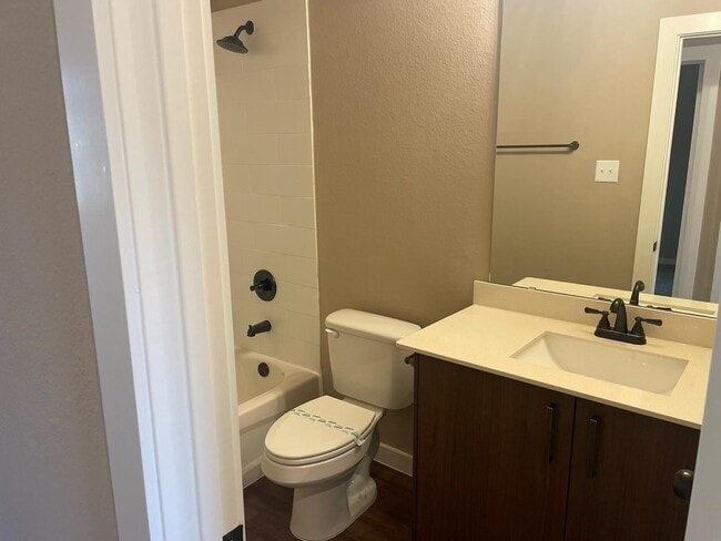 Building Photo - 9889 Grosbeak Ln