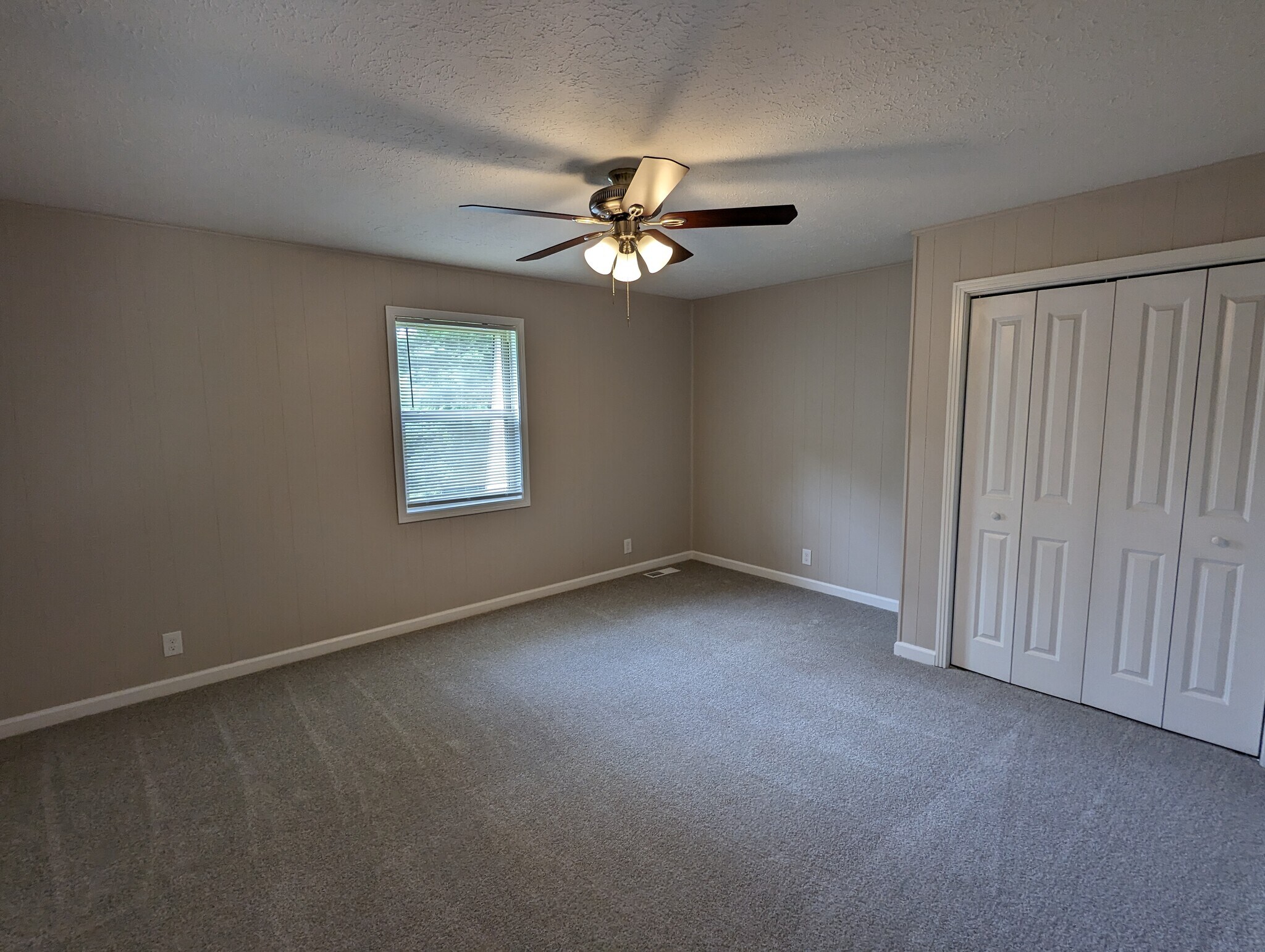 Building Photo - 112 Victor Reiter Pky