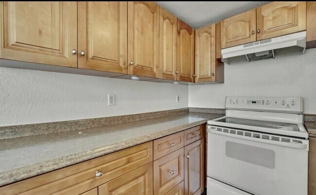 Building Photo - 12527 1st Isle