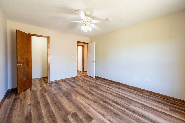 Building Photo - 602A Dorn St