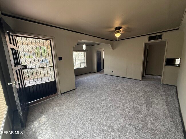 Building Photo - 3501 Taylor Ave