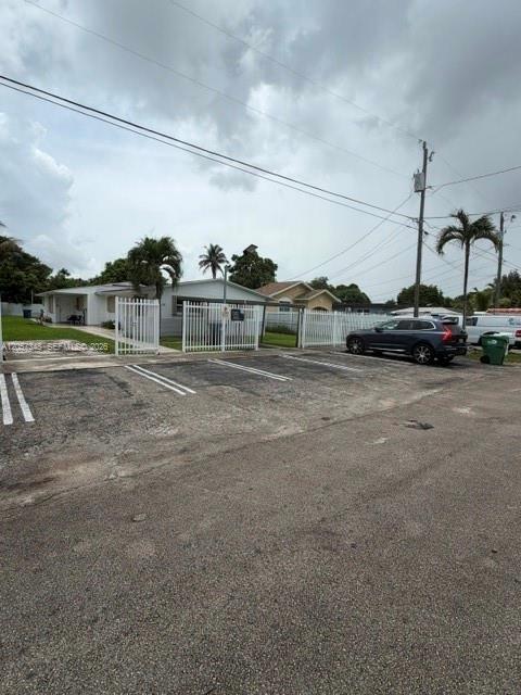 Building Photo - 260 Northwest Dr