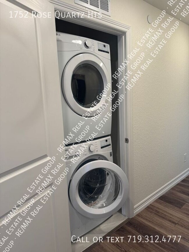 Building Photo - 1752 Rose Quartz Heights