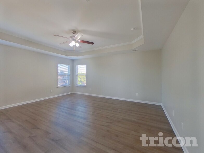 Building Photo - 3019 Burgess Dr