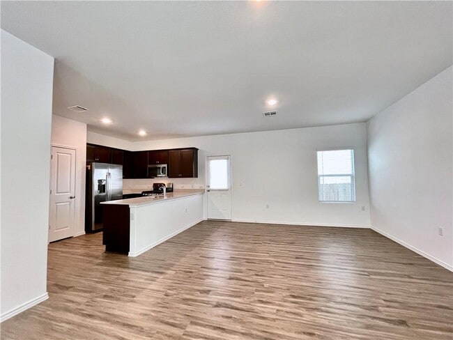 Building Photo - 2408 Nightview Dr