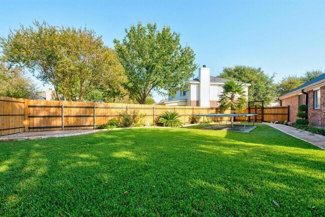 Building Photo - 114 Highalea Ct