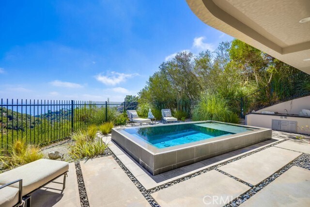 Building Photo - 1725 Del Mar Ave