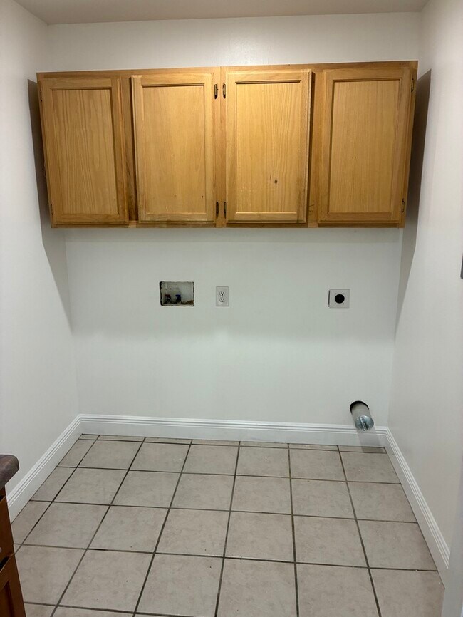 Building Photo - Beautiful 3/2 house in Waveland MS