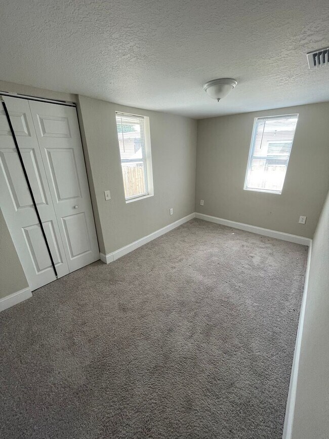 Building Photo - Spacious Clearwater Home with Modern Comforts with Private Backyard! 2bed | 1Bed