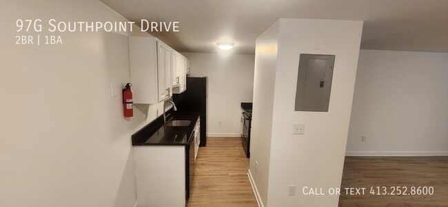 Building Photo - 97 Southpoint Dr