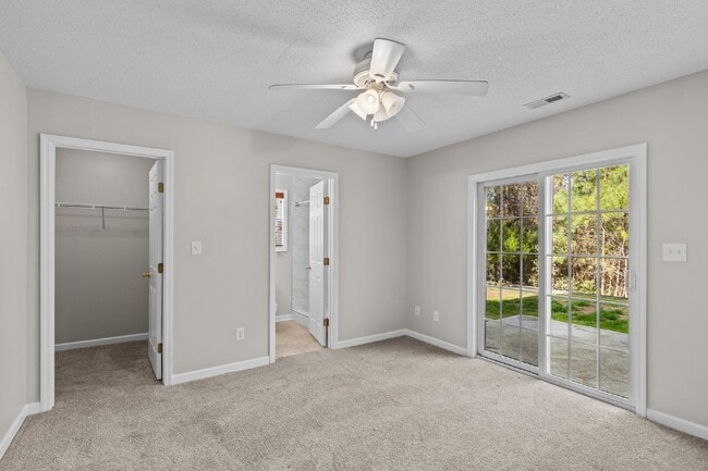 Building Photo - 178 Kelly Cir