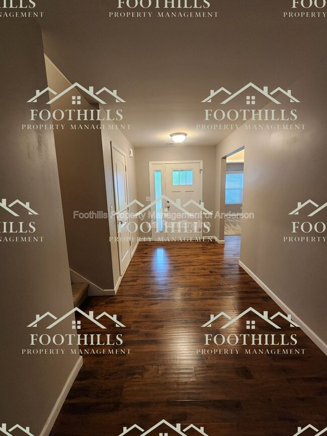 Building Photo - 1027 Whirlaway Cir