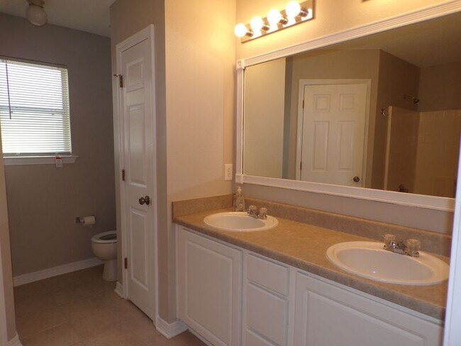 Building Photo - 10608 Wilderness Ln