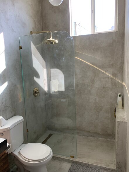 Building Photo - 6215 Monterey Rd