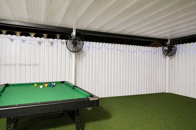 Building Photo - 881 W 37th St