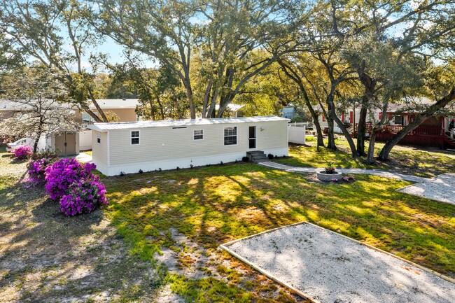 Building Photo - 1864 W Long Acres Dr SW