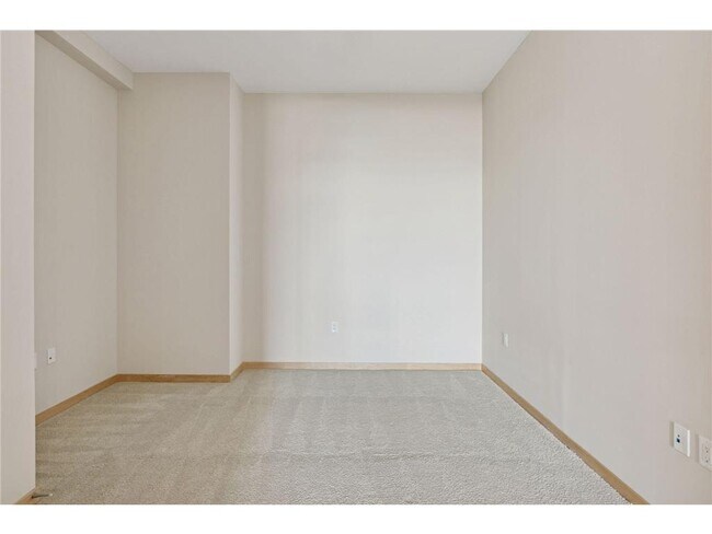 Building Photo - 201 S 11th St