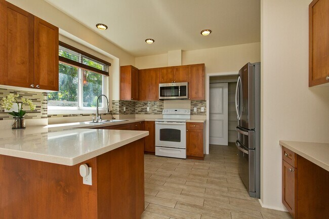 Building Photo - Latitudes by Gentry 3 BD 2.5 BA, Ewa Beach