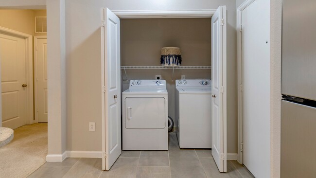 Building Photo - The Ren