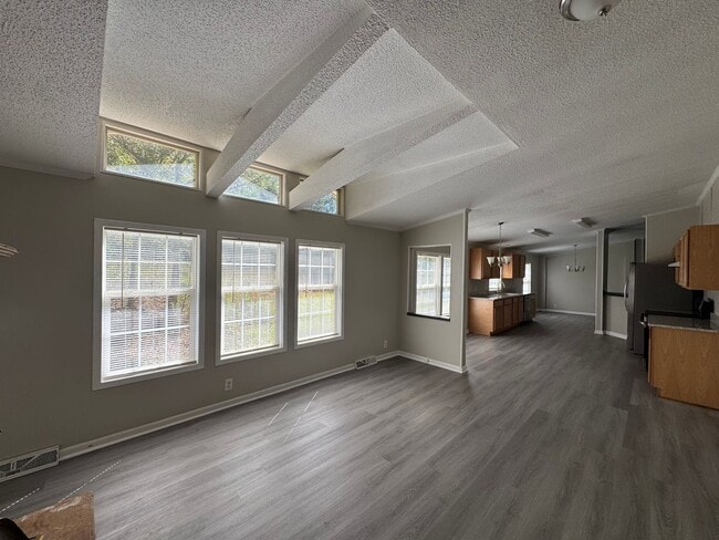 Building Photo - 236 Kue Pass