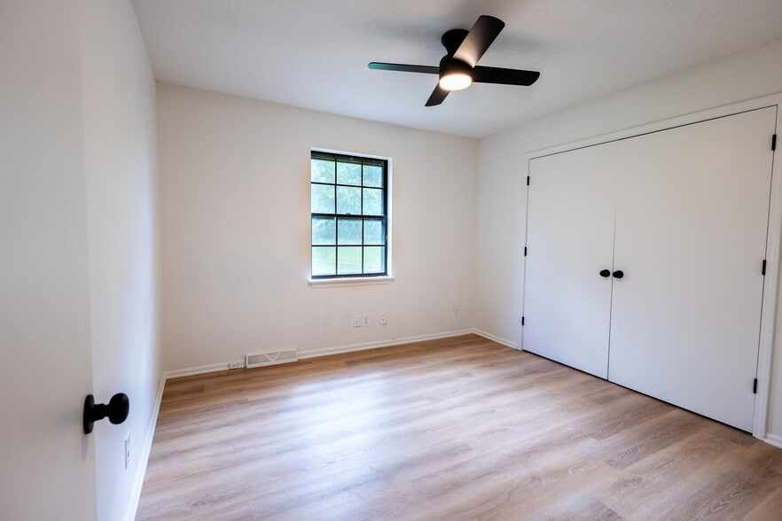 Building Photo - 8659 Riggs St