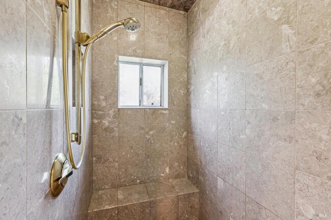 Building Photo - 32 Marin Bay Park Ct