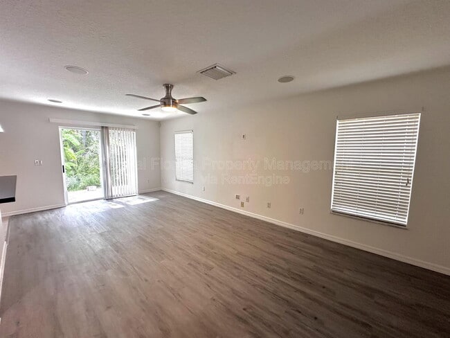 Building Photo - 3845 Silverbell Loop