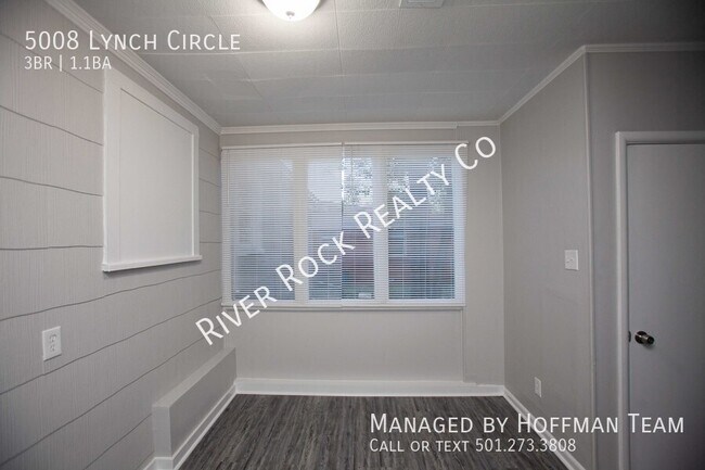 Building Photo - 5008 Lynch Dr
