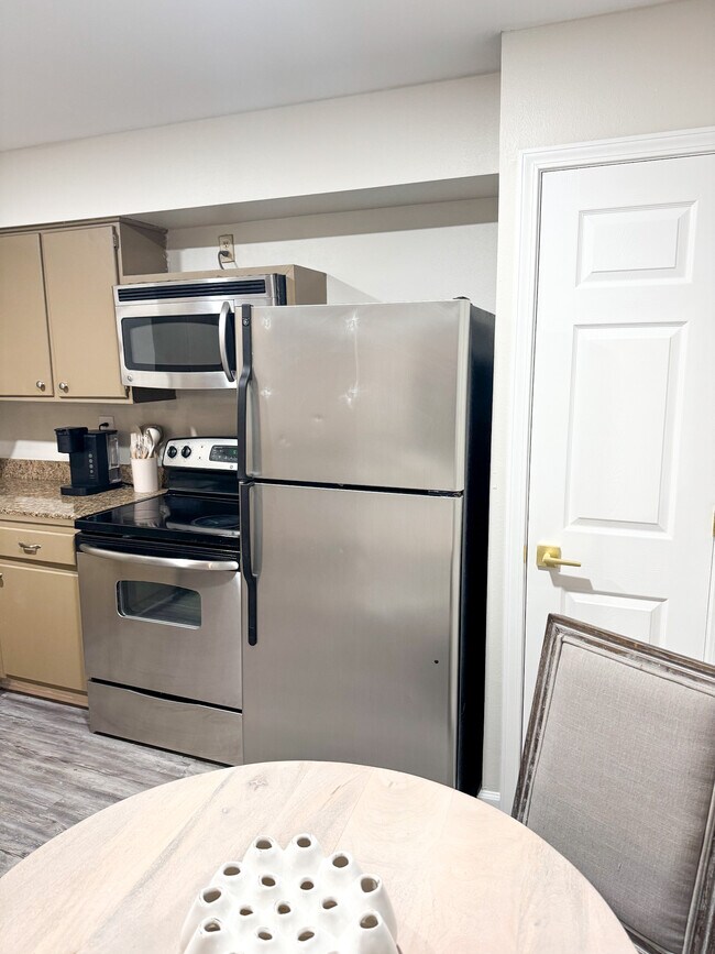 Building Photo - 206 Park Lane