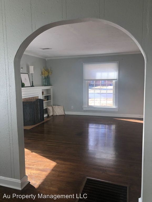 Building Photo - 3407 S Jackson St