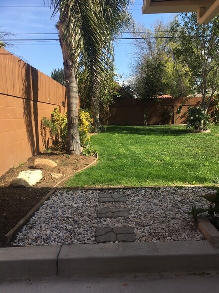 Building Photo - 10022 Kester Ave