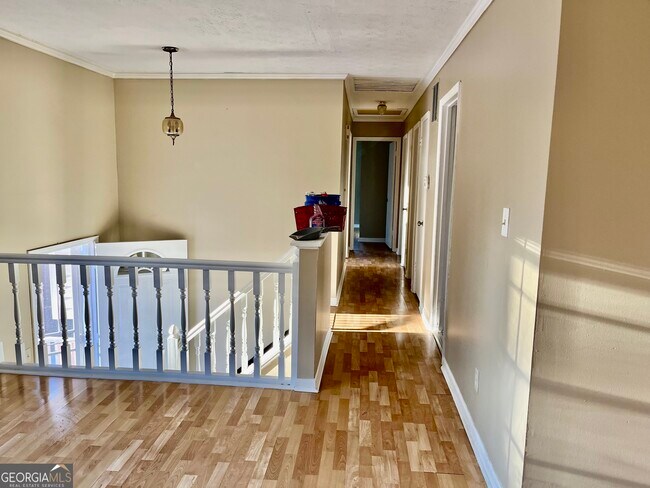 Building Photo - 152 Rountree Rd