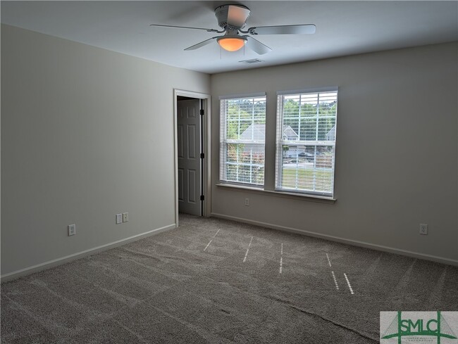 Building Photo - 325 Windmill Dr
