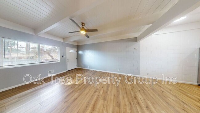 Building Photo - 7867 Bancroft Ave